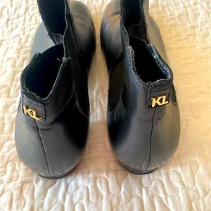 Karl Lagerfeld Black Leather pull up Booties